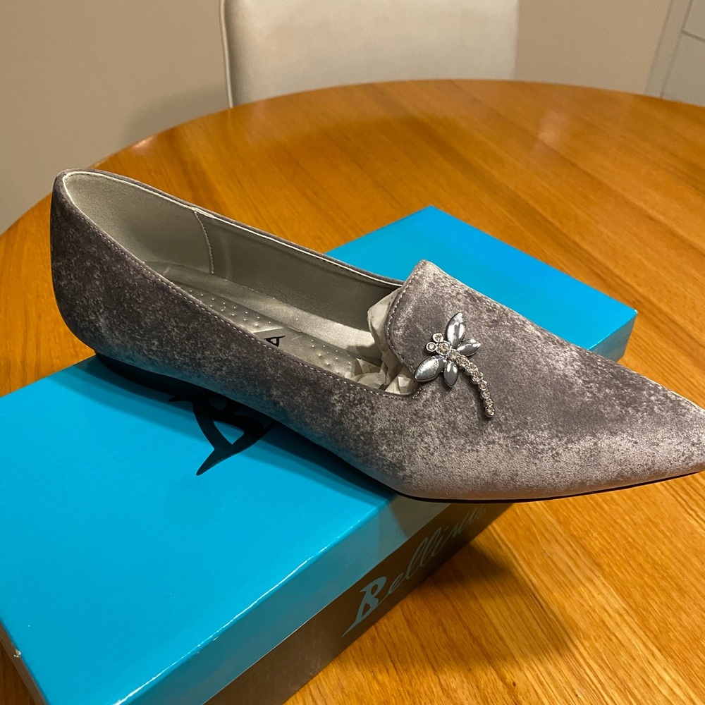 Bellini Grey Velvet Dragonfly flats size 10W